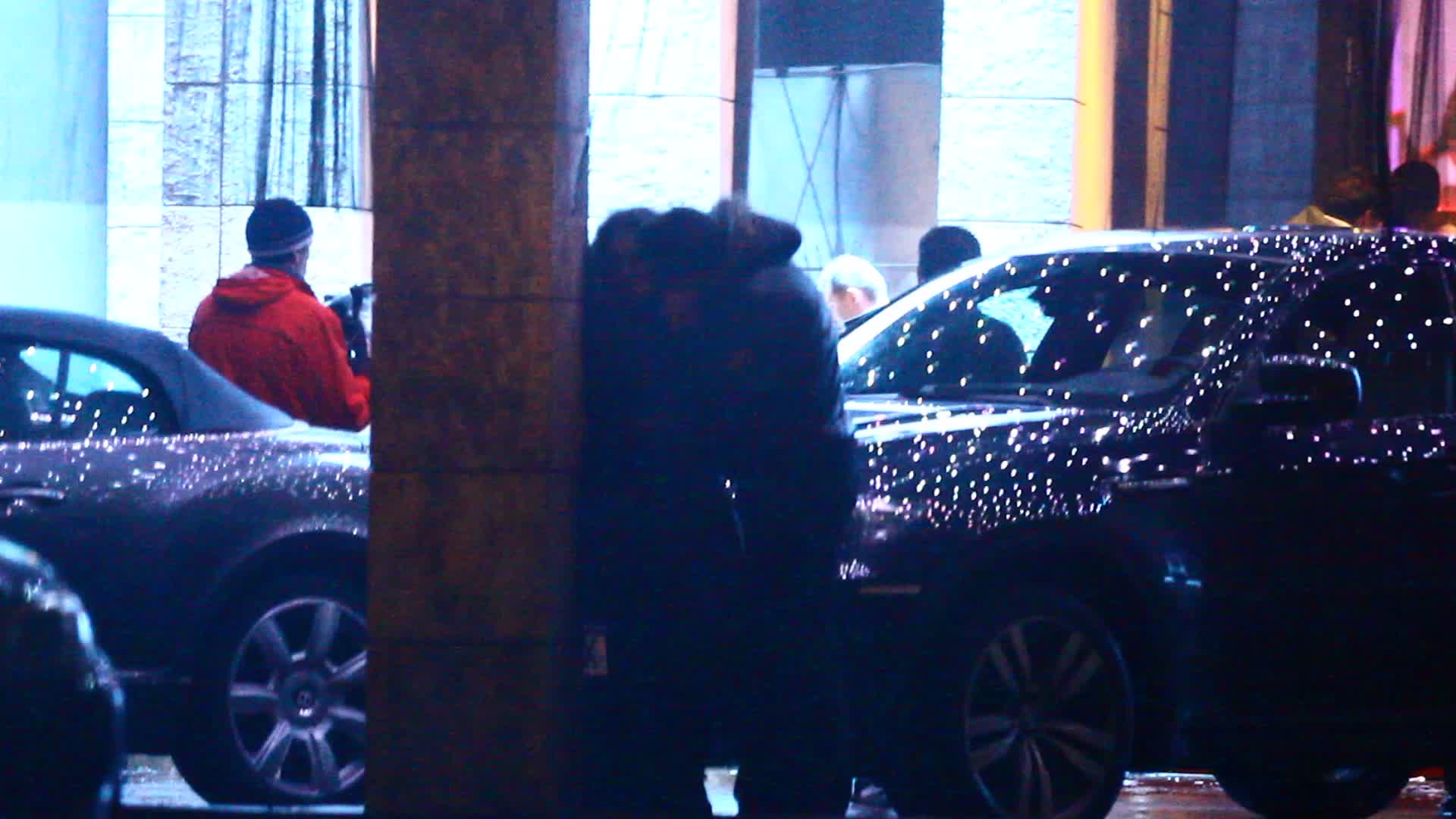 Tanara beata la club