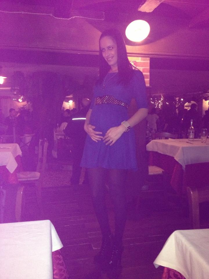 Fiica lui Fane Spoitoru are o burtica proeminenta(foto:Facebook.com)