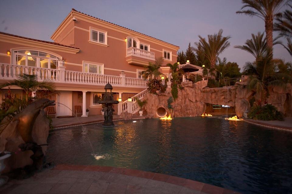 Casa lui Nick din California este evaluata la peste 20 de milioane de dolari