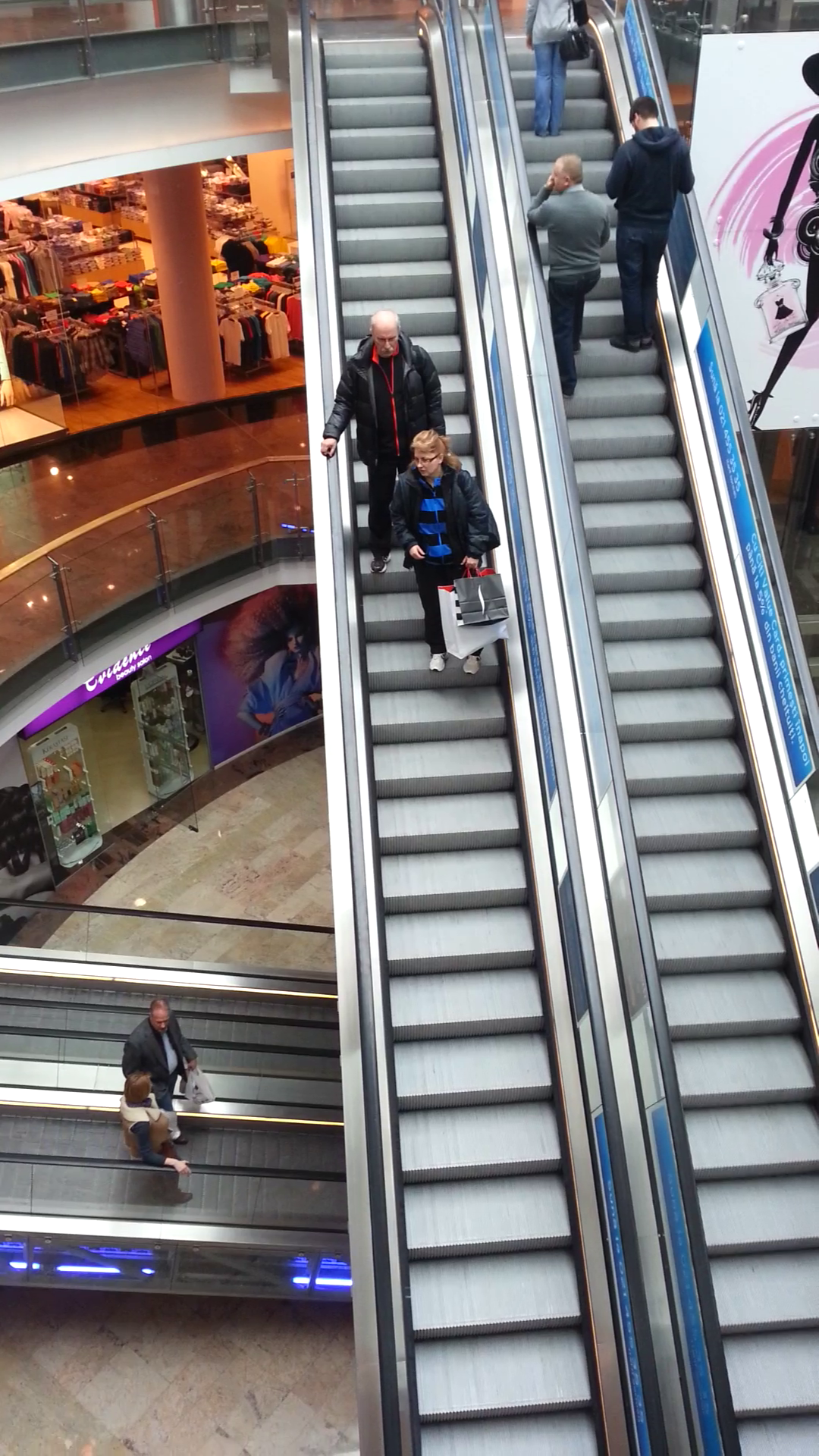 Cei doi antrenori, la plecarea din mall