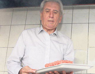 Florin este fiul vestitului Ion Oita, patronul restaurantului