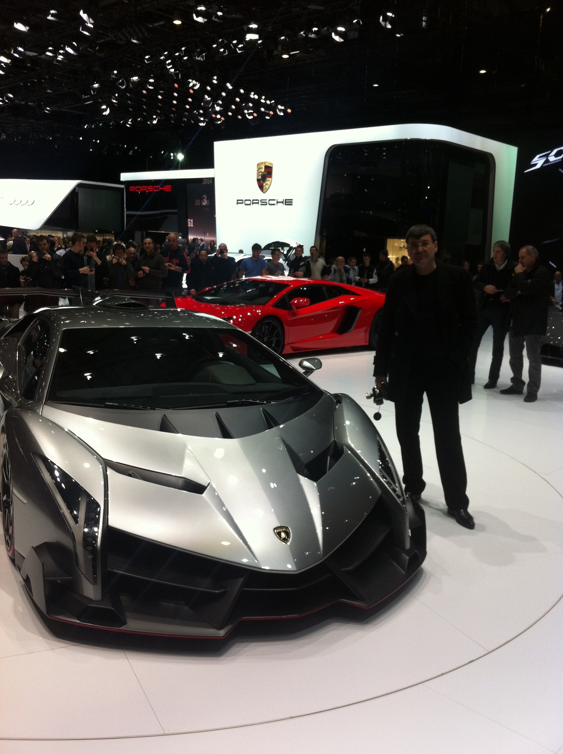 Dan Nicorescu a admirat cele mai noi modele de masini de la Targul Auto de la Geneva