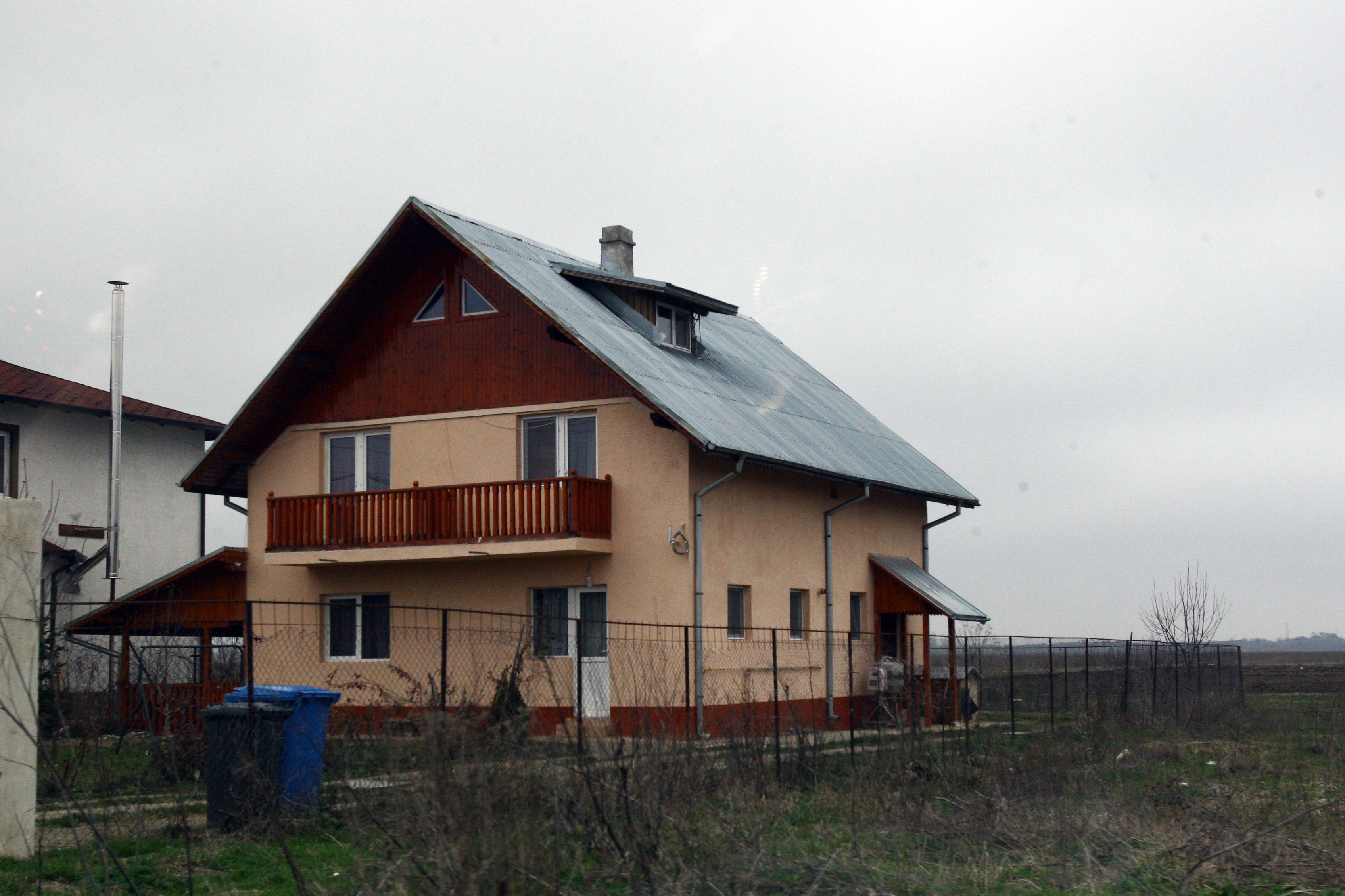 Miahi detine o casa pe pamant in Magurele