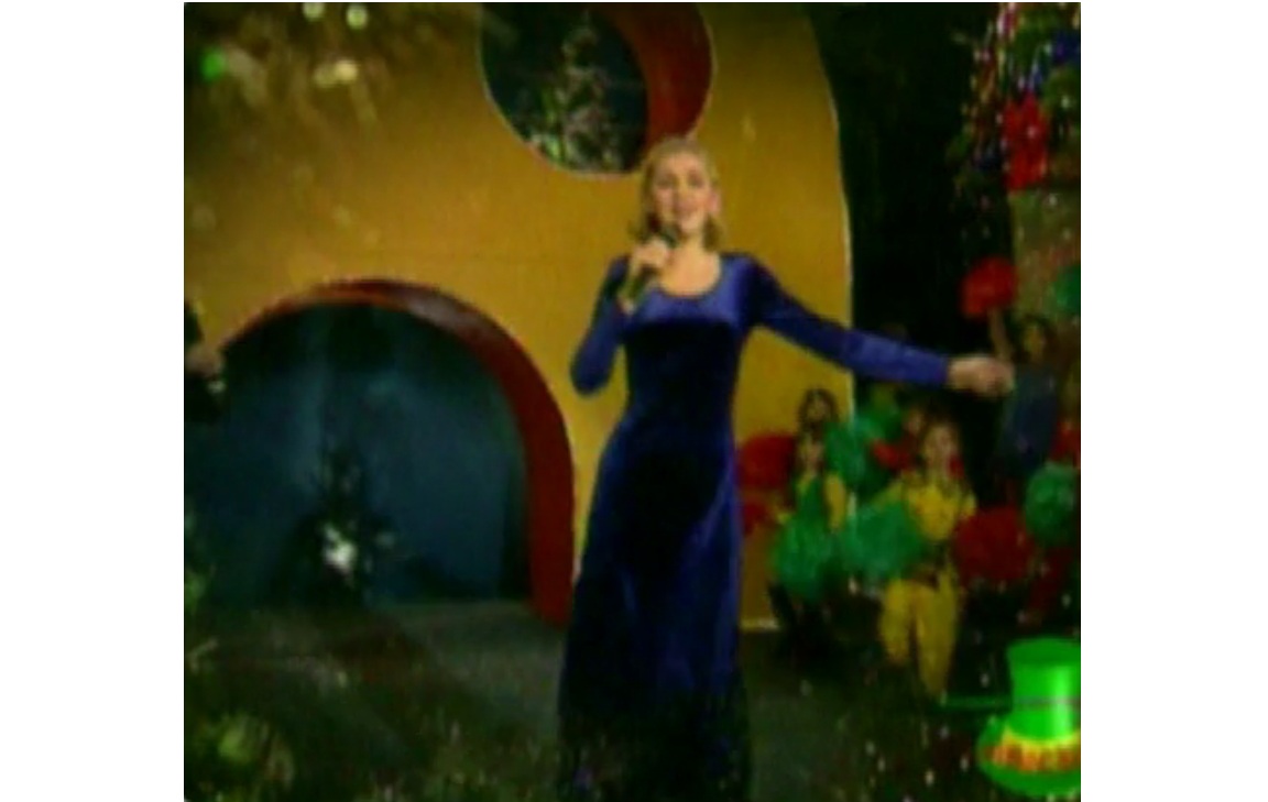 Memorie. Parintii vor sa pastreze tinutele purtate de fiica lor