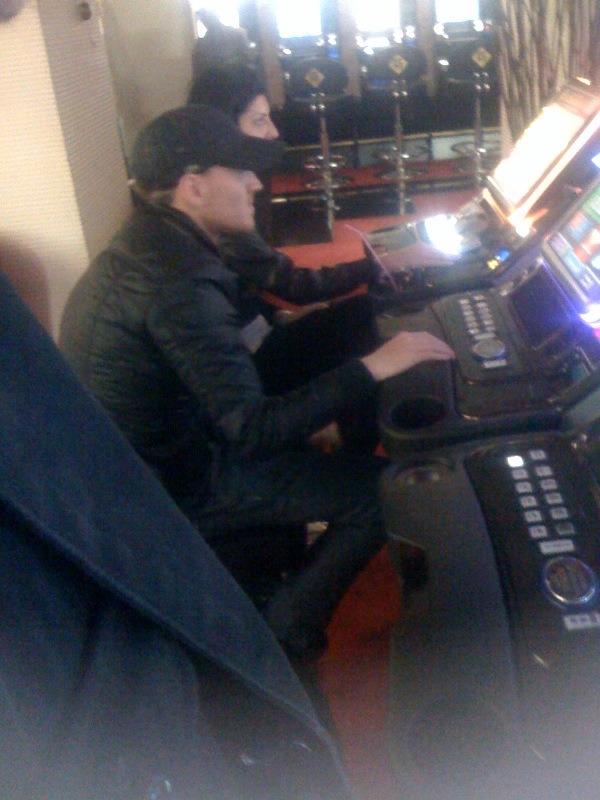 Mitea si Tonciu au avut performante incredibile! Nu se stie cat au castigat, dar au fost zile cand au petrecut si noua, zece ore la