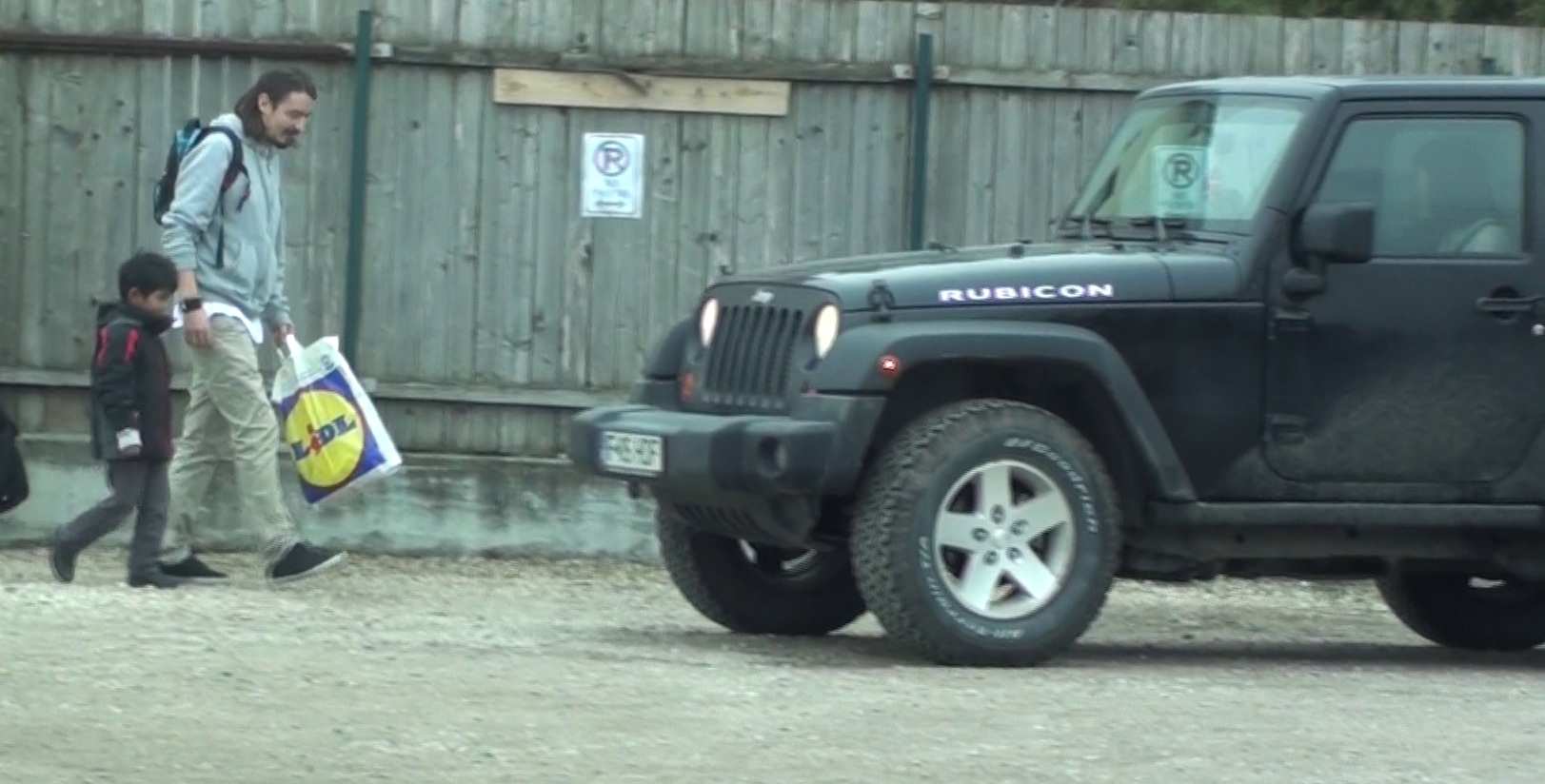 Victor Nemes l-a luat pe Vicia de la gradinita, in timp ce sotia ii astepta in masina