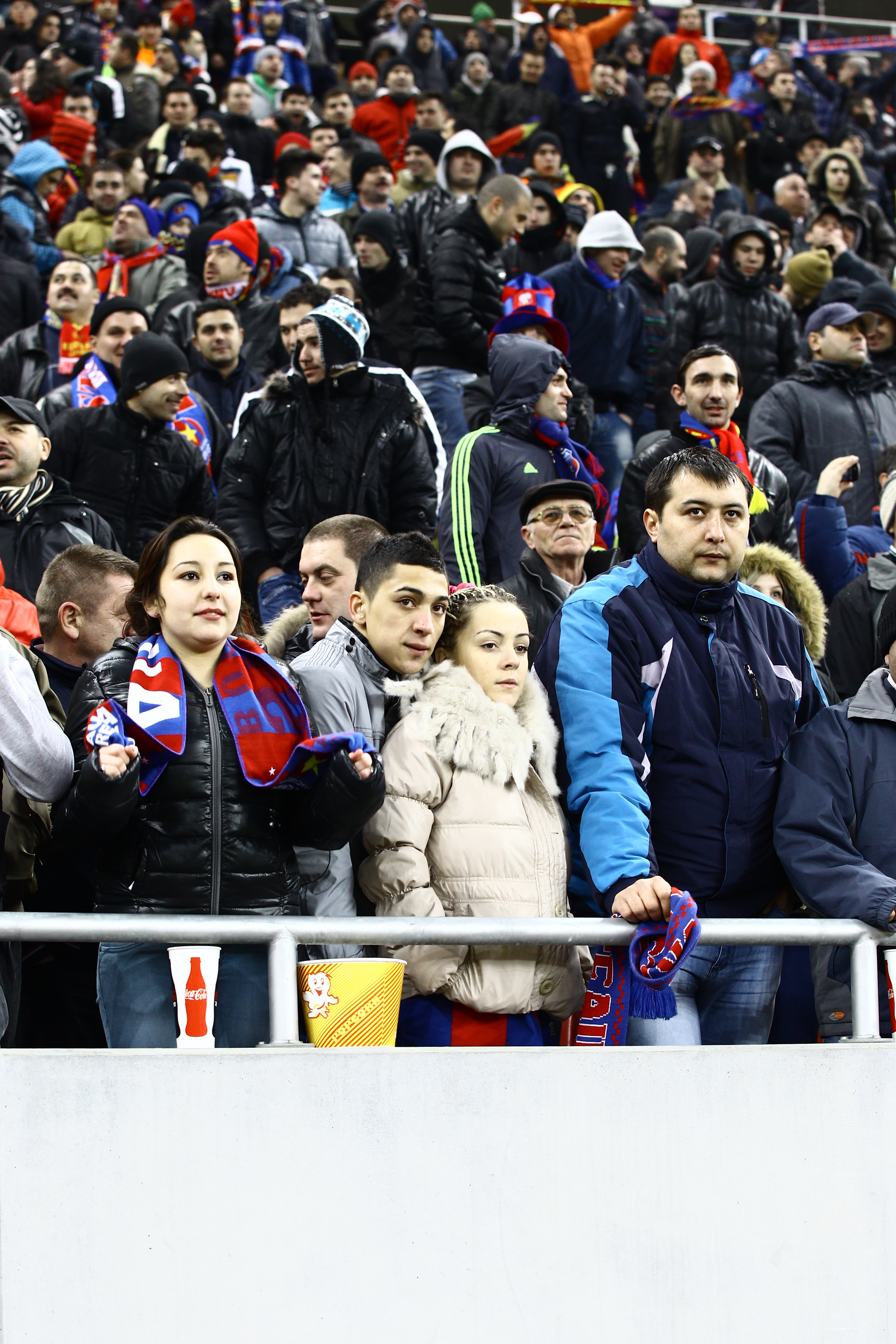 Babi si Georgiana au privit meciul imbratisati