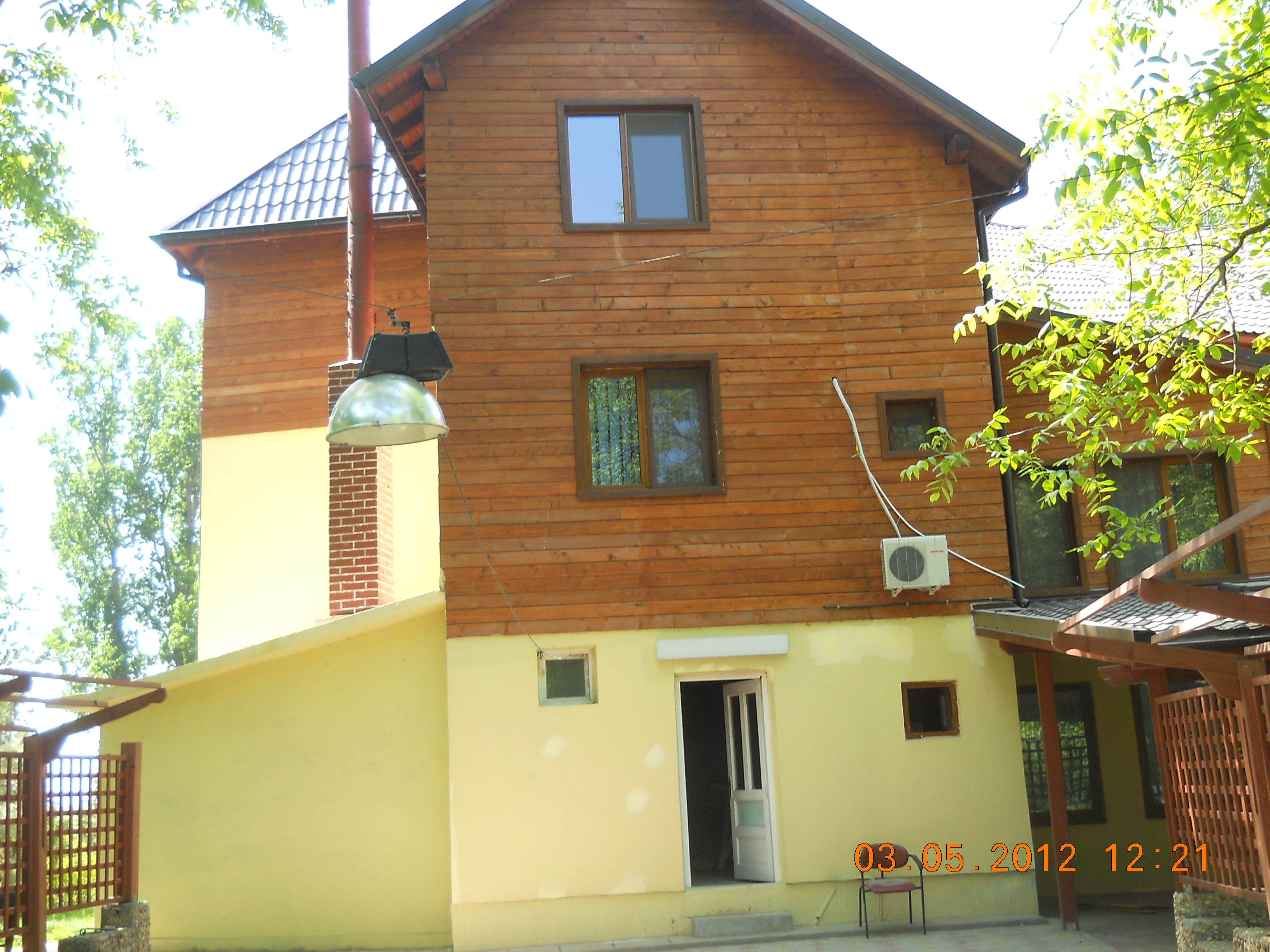 Ferma de langa Fetesti