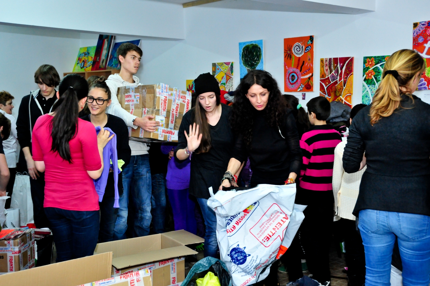 Mihaela, alaturi de elevii din Monaco, la Petrila