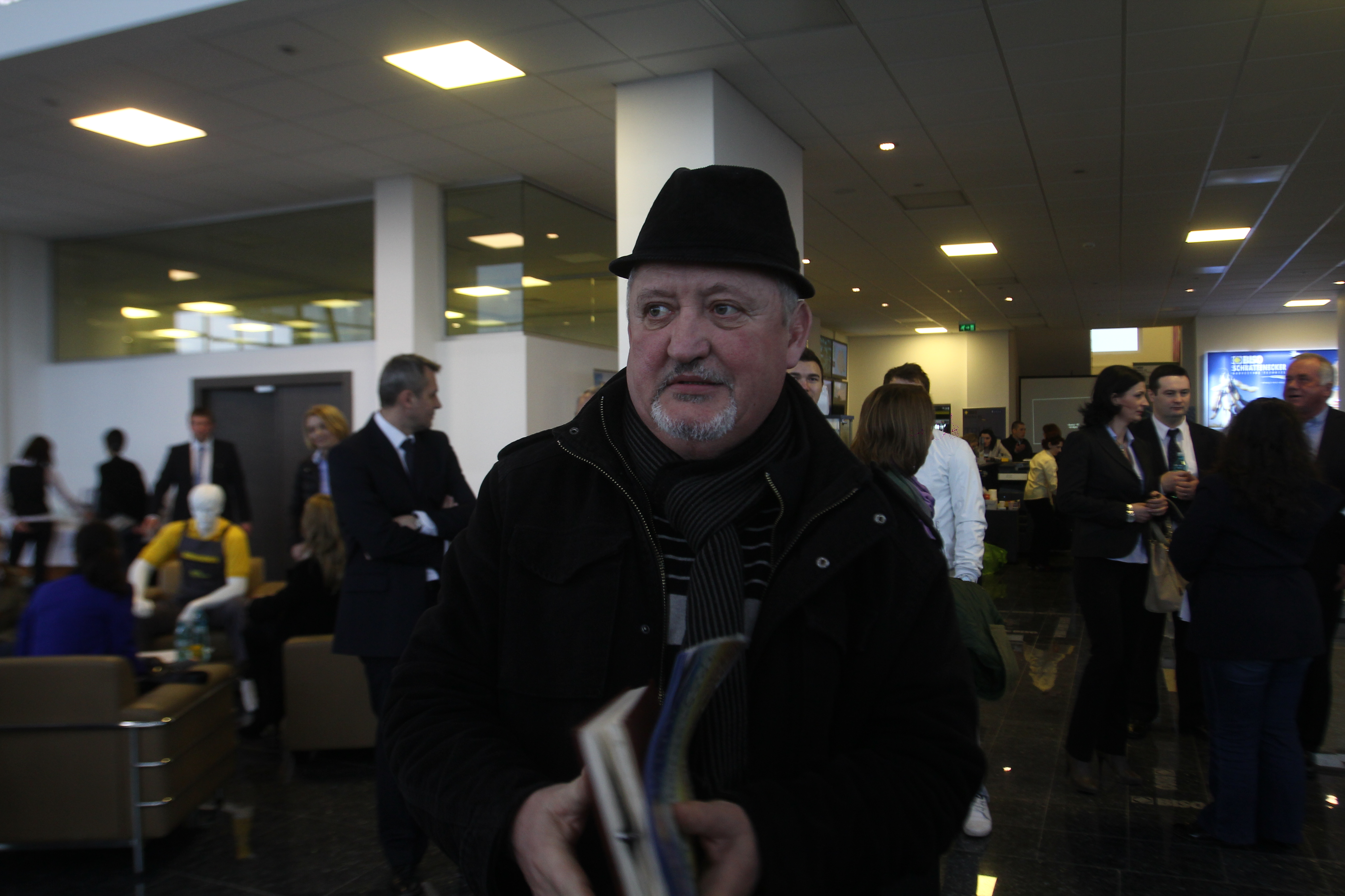 Truda. Baciul dobrogrean a inceput cu munca de jos, ajutandu-si, de mic, parintii sa creasca animalele