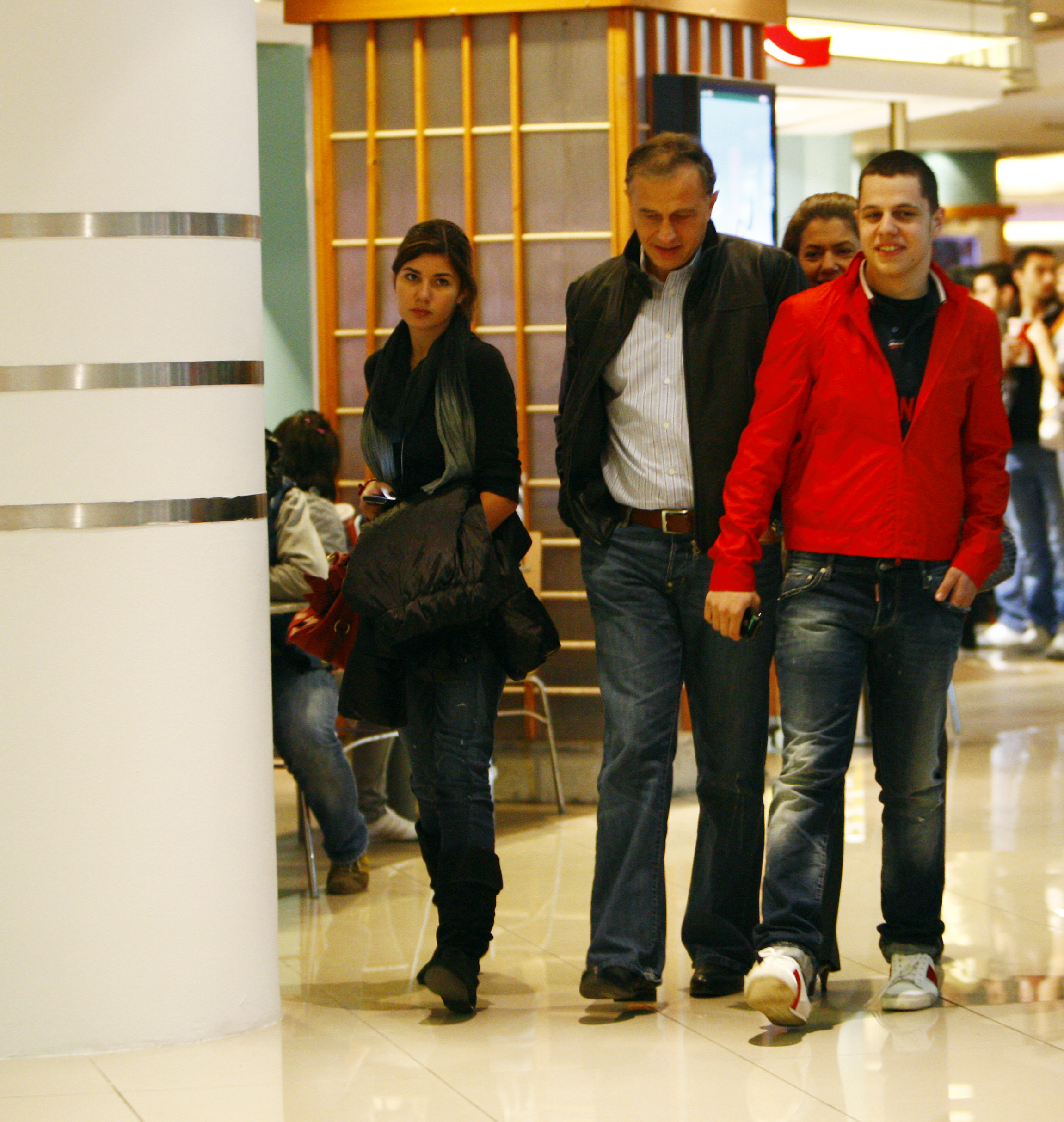 Mircea Geana este un tata extrem de mandru de copiii sai