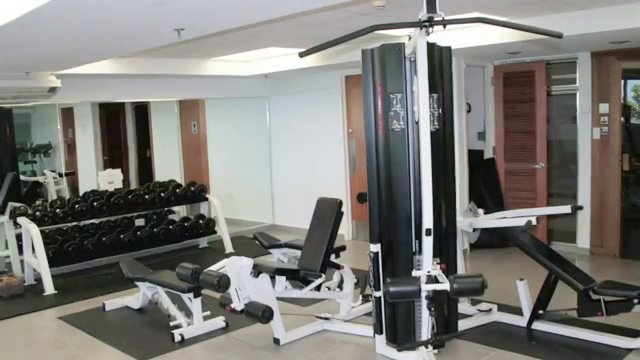 Sala de sport (sursa foto:Christie's Real Estate, capturaTrillion Realty Group)