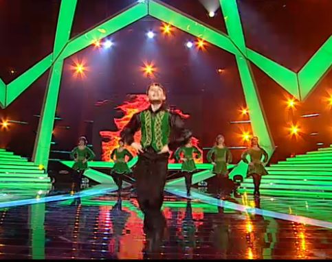 Micutul a dansat de mama focului pe scena de la Romanii au talent