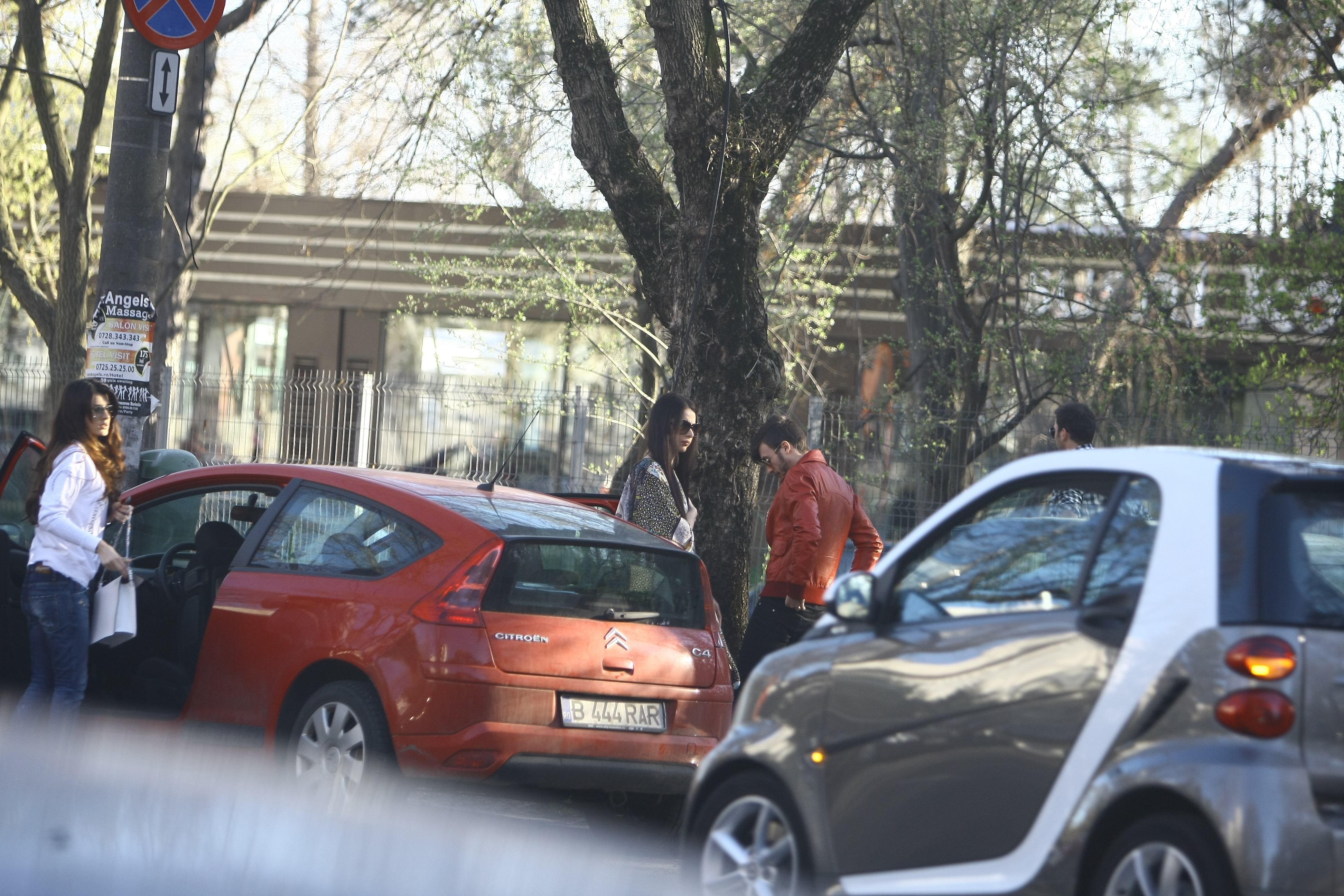 Raluca Ogica a iesit in parc cu iubitul ei