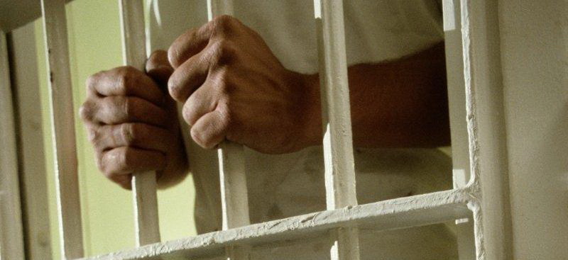 Barbatul va sta 18 ani dupa gratii