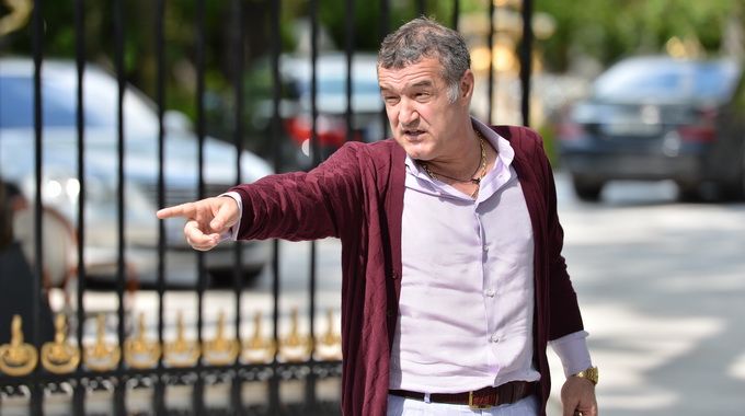 Fiscul scoate la licitatie fabrica de armament a lui Gigi Becali