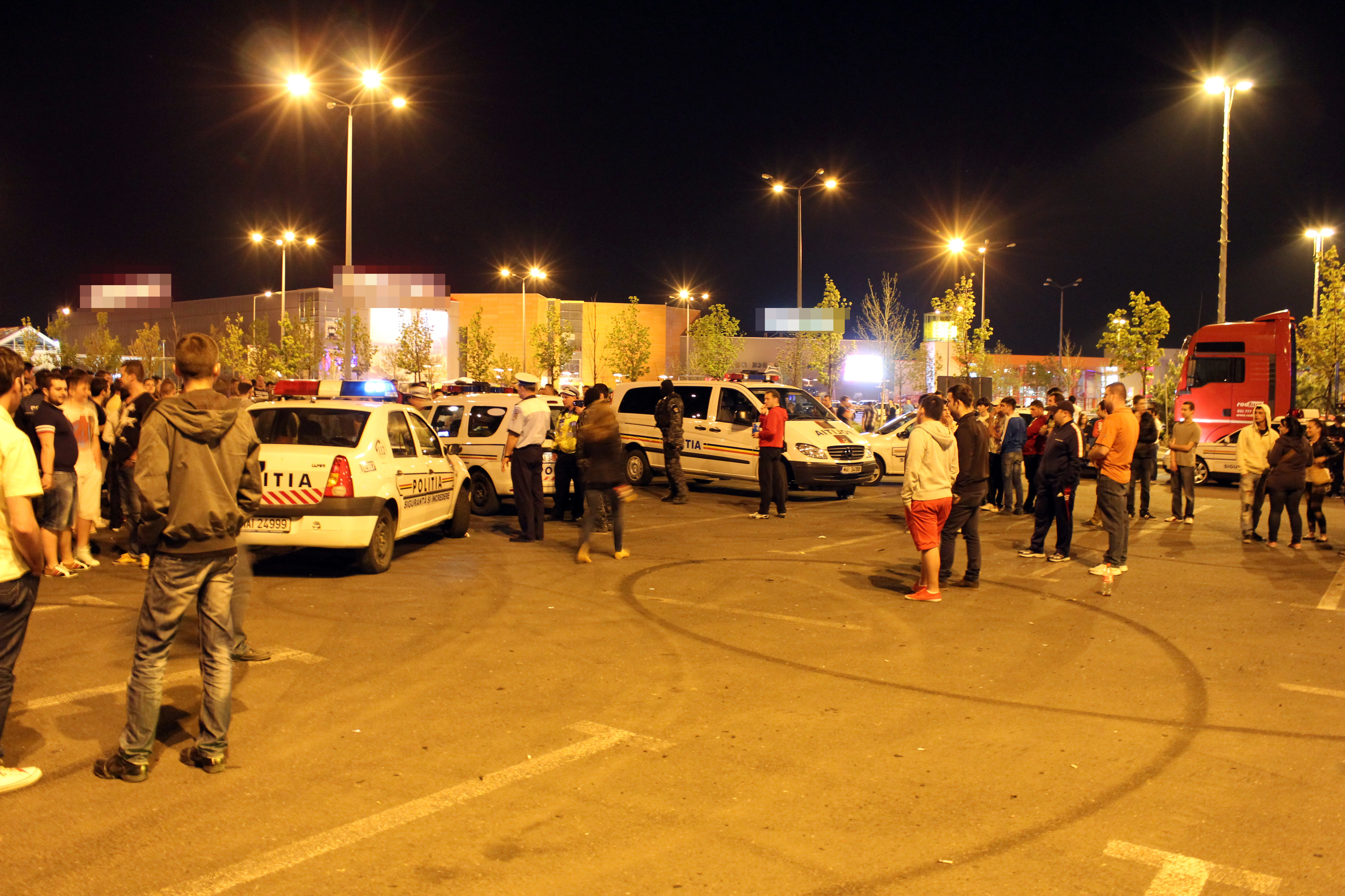 Politistii le-au stricat distractia amatorilor de drifting