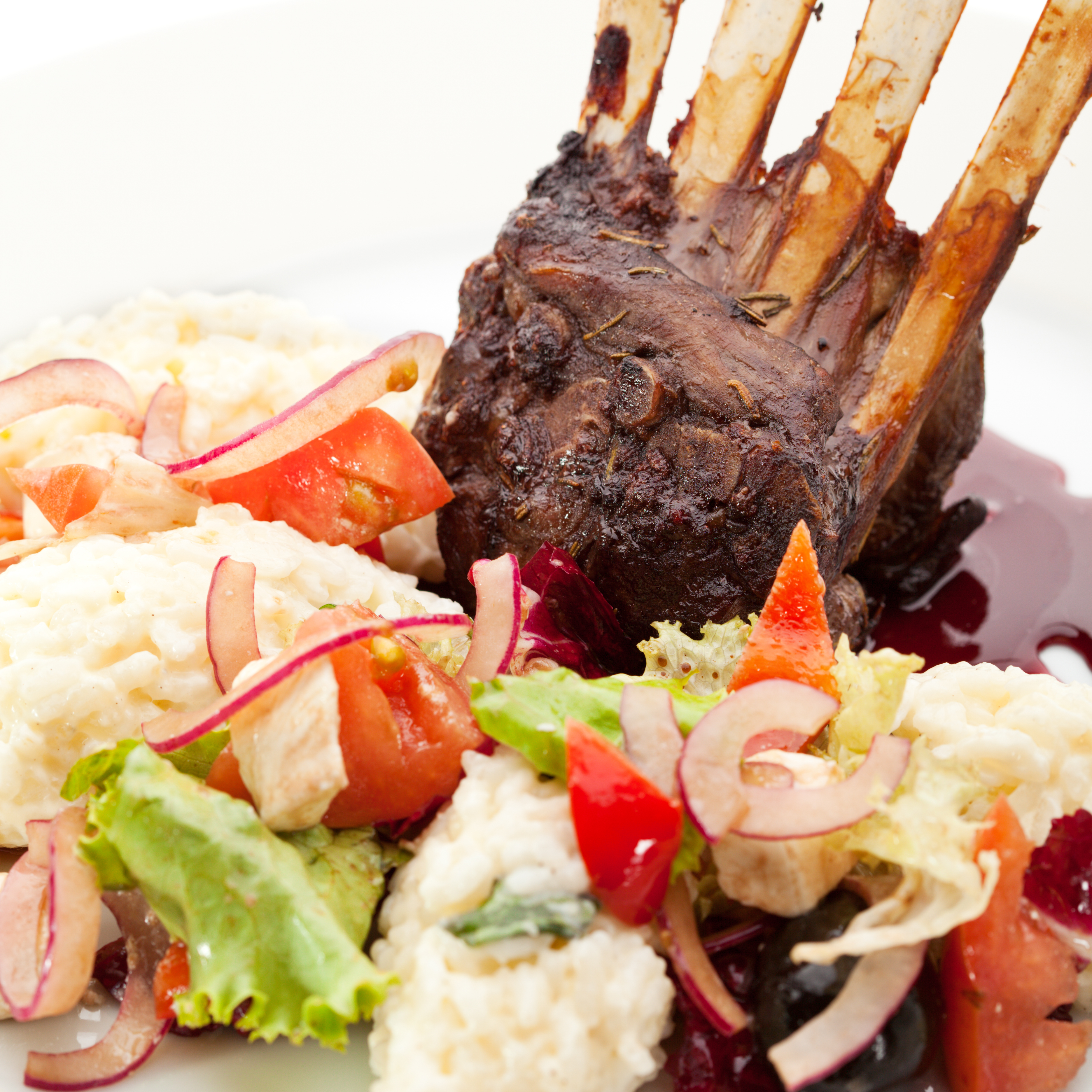 Friptura de miel este mai gustoasa daca se prepara cu anumite condimente, cum ar fi rozmarinul sau salvia