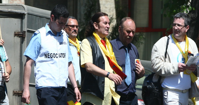 Miron Cozma a sarbatorit 1 Mai pe strazile Capitalei