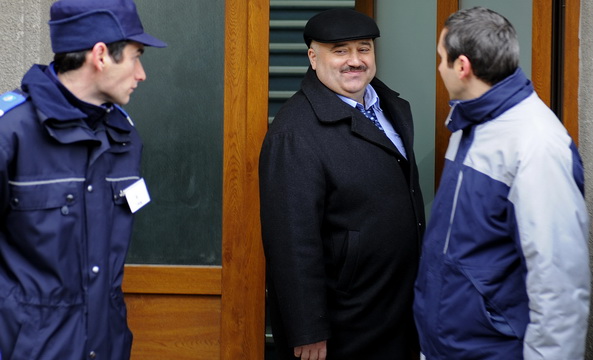 Vezi ce meniu va avea Catalin Voicu de Paste in Penitenciarul Rahova