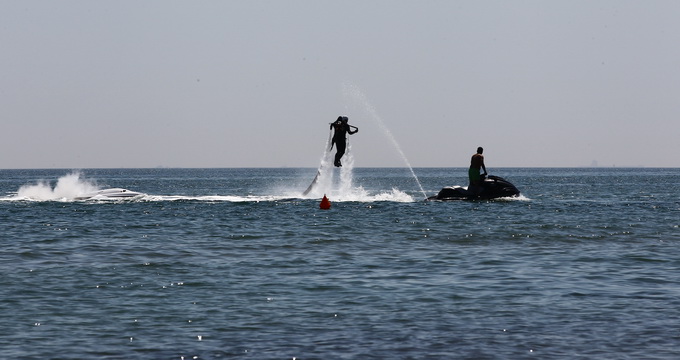 Face spectacol cu Jetlevul in Mamaia