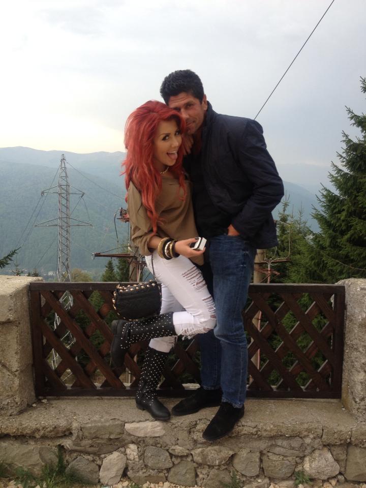 Ogica este fermecat de noua cucerire