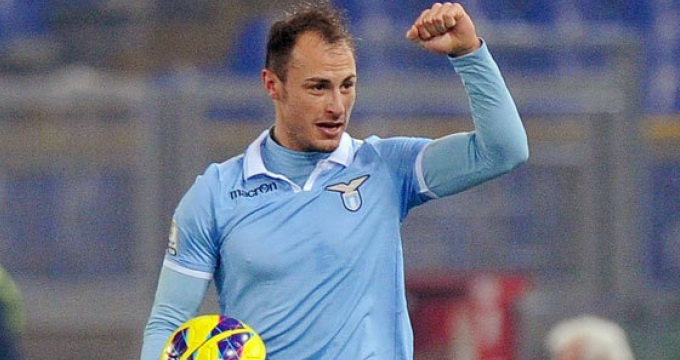 Stefan Radu poate ajunge la Manchester City din vara