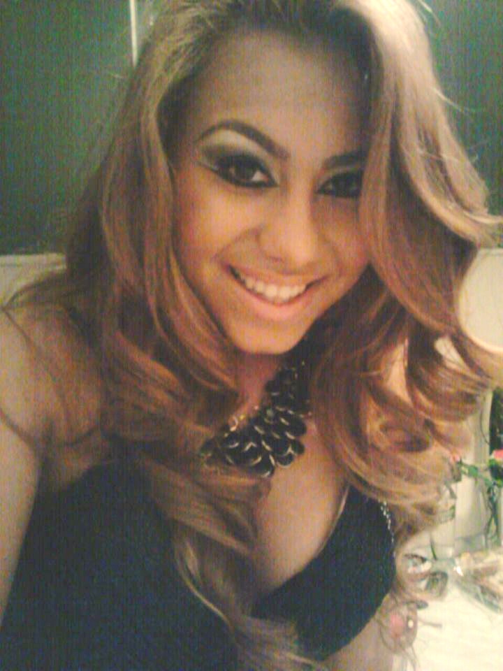 Roxana vrea sa-si bage in boala fanii