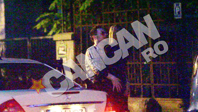 Andrei Versace a apucat sa-i puna mana pe fund Adinei