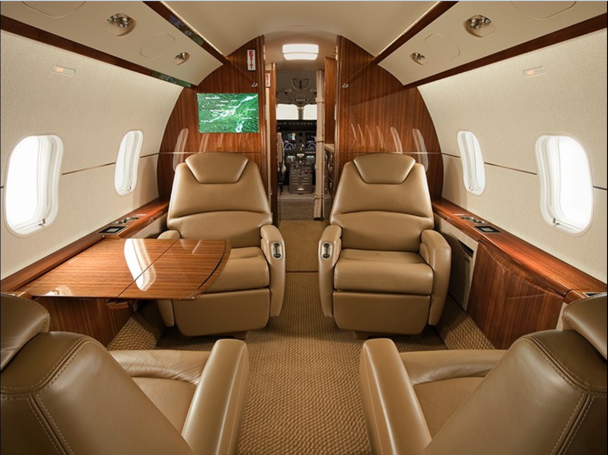 Interiorul luxos al noului avion