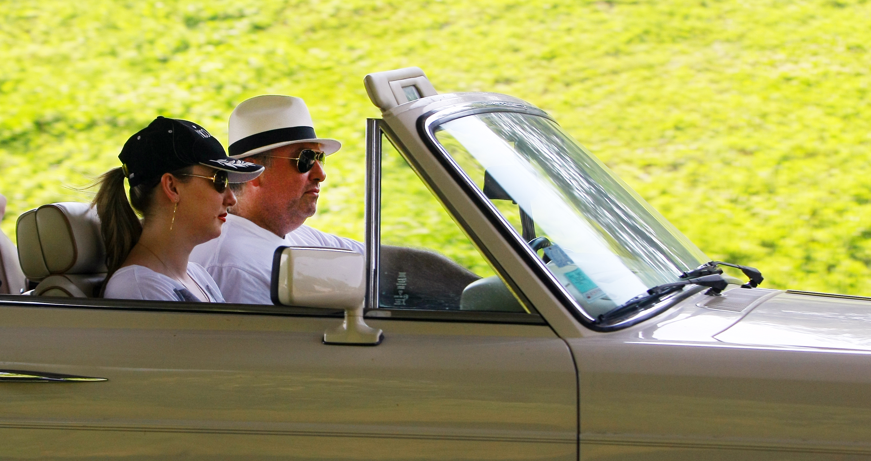 Edy de Romania si sotia lui, Diana, sunt doua prezente pitoresti in lumea mondena