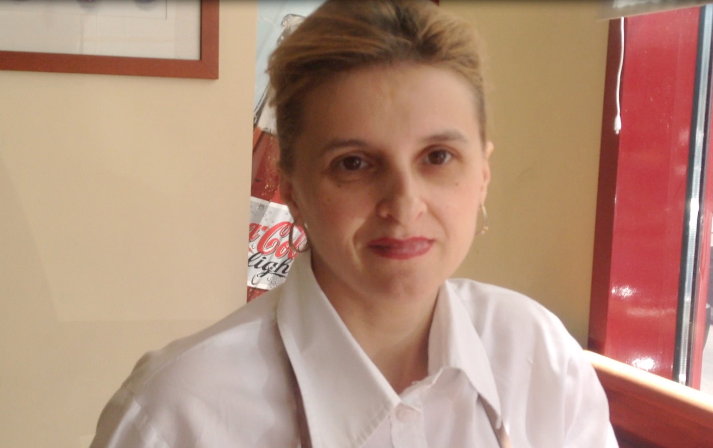 Mama eroina, Adriana Iordache, lucreaza cate 12 ore pe zi