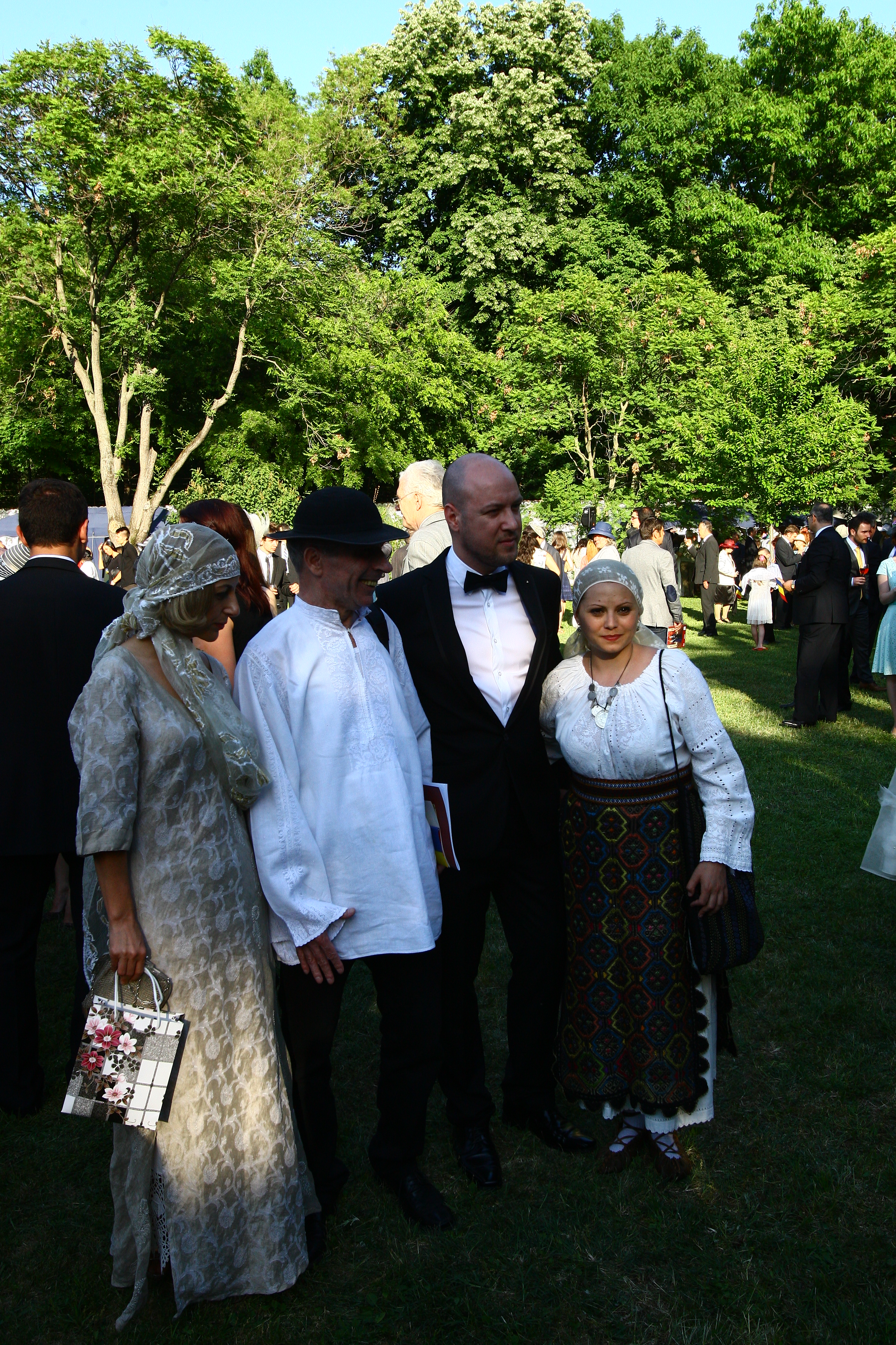 Grigore Lese si sotia au fost invitati de seama ai Casei Regale