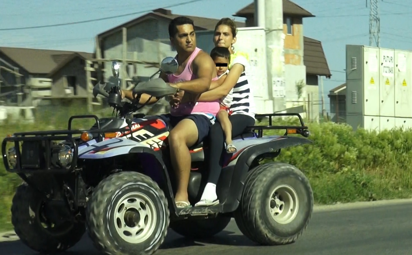 Parintele iresponsabil a pus viata copilului in pericol