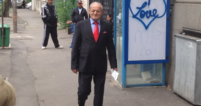 Nelu Ploiesteanu a depus acte pentru fiul sau paralizat