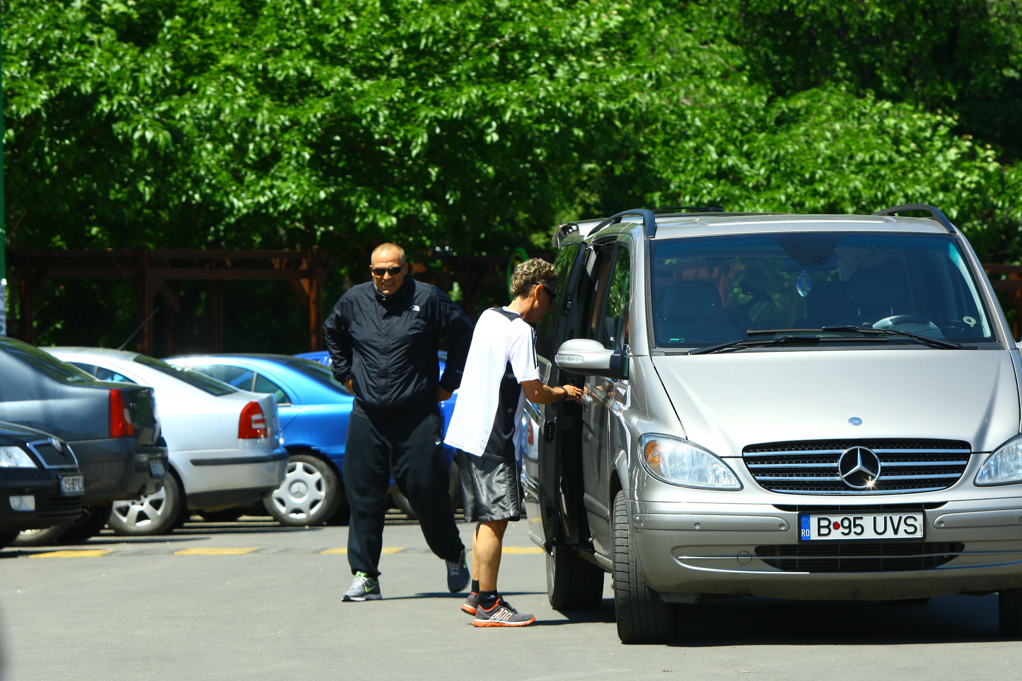 Martin a incheiat sedinta de sport dupa patru ture de parc si aproximativ jumatate de ora