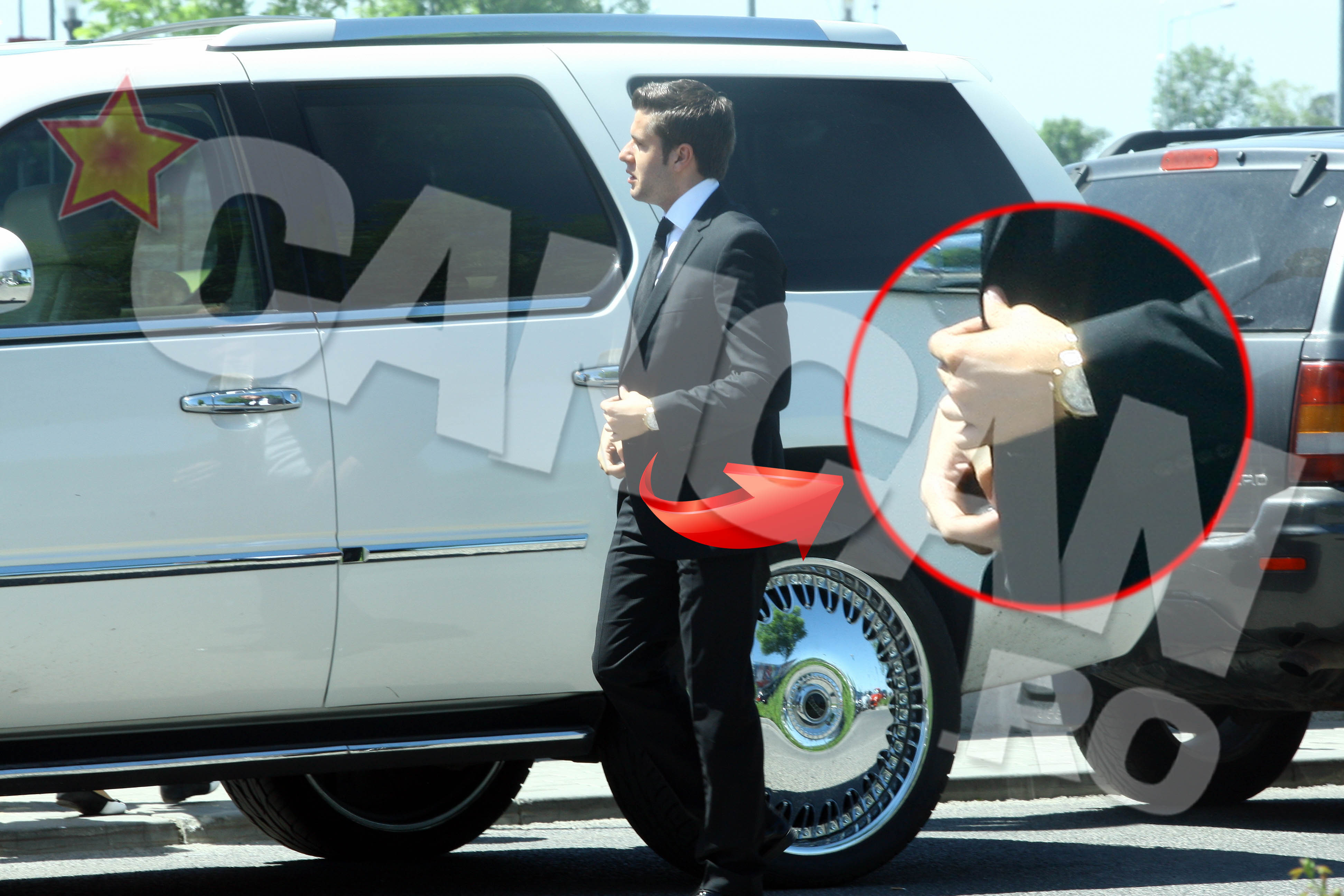 Andrei s-a asigurat ca arata impecabil inainte de a-l vedea cineva