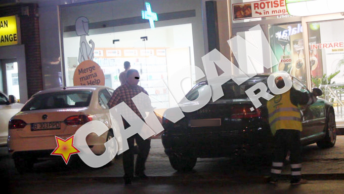 Ora 03.28. Omul de incredere a lui SOV iese din magazin incarcat cu sacose