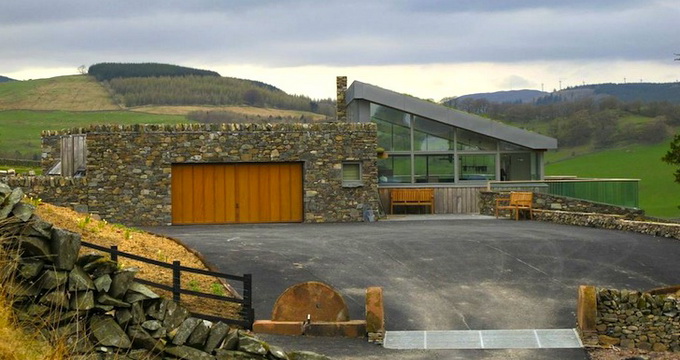 Casa este izolata cu lana de oaie