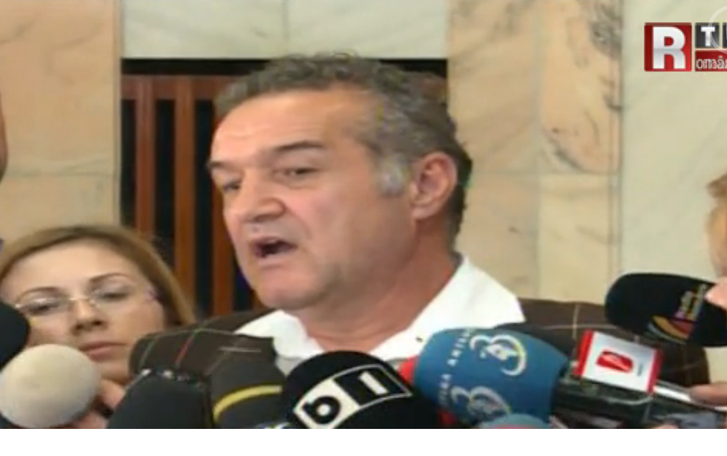 Becali in Parlament (sursa rtv.net)