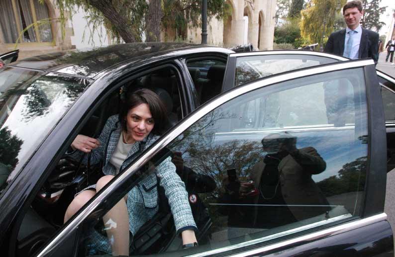 Romanca de 38 de ani este privita ca salvatoarea Ciprului