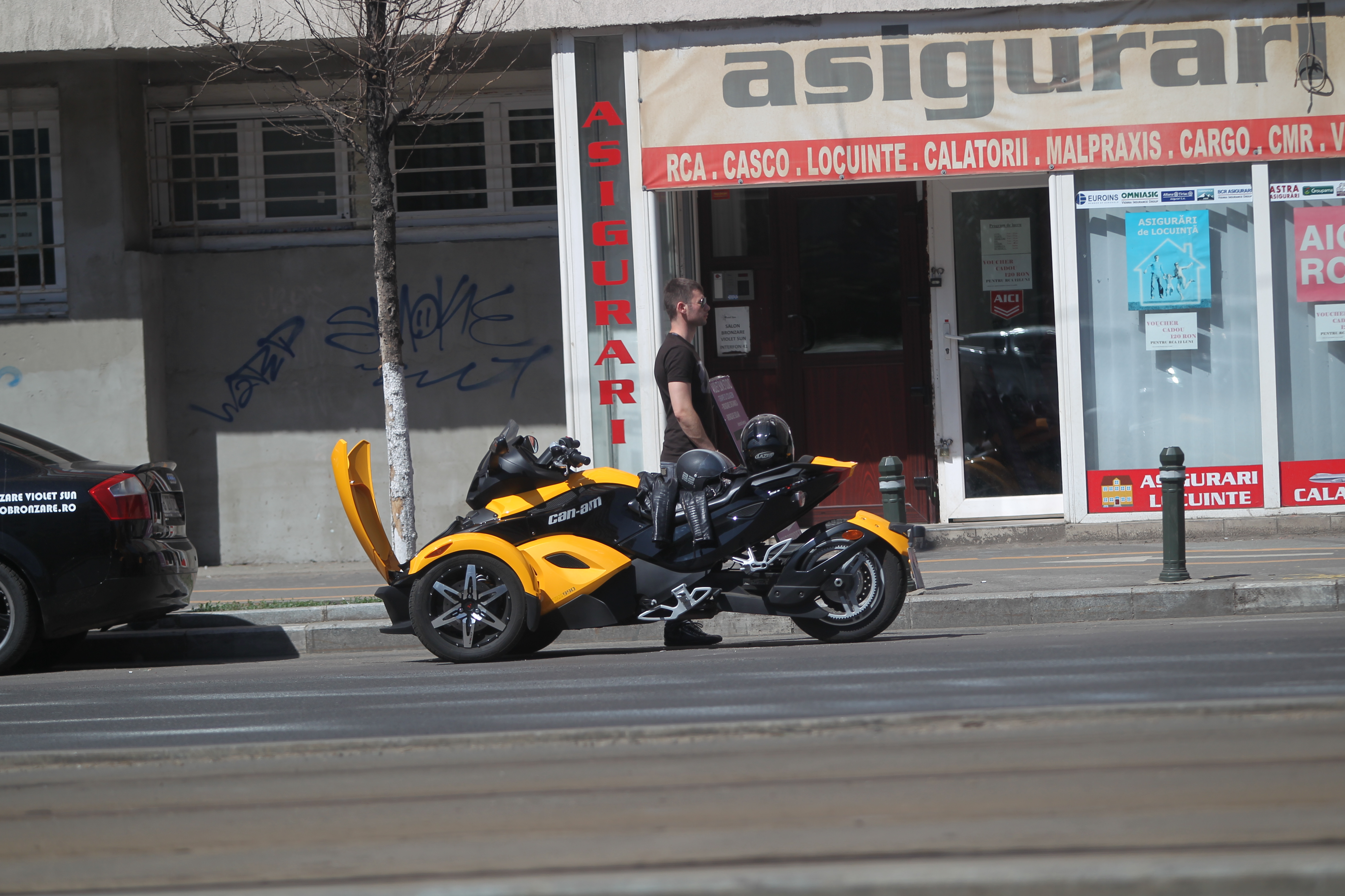 Andrei, mandru nevoie mare de jucaria lui de 20.000 de euro