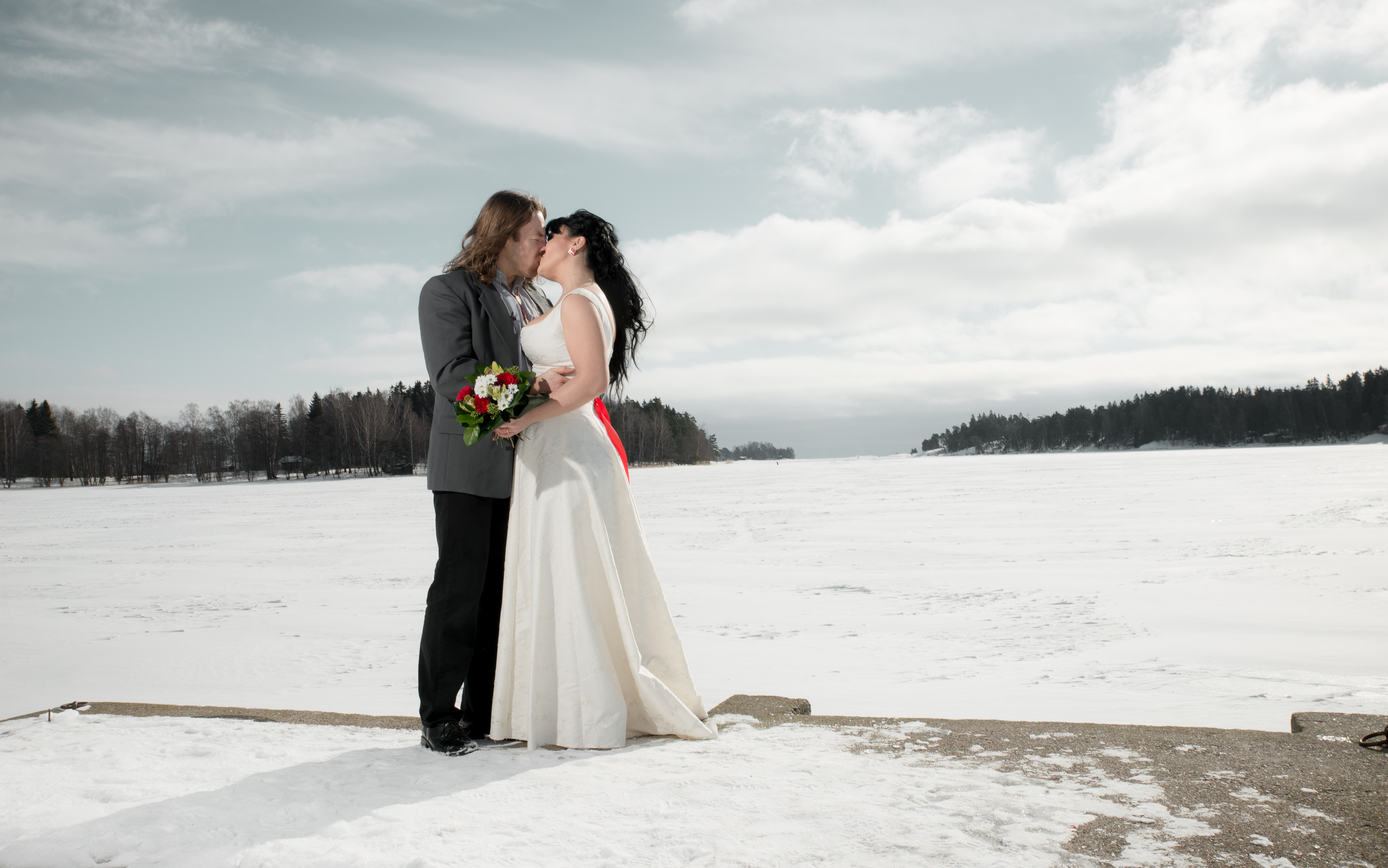 Cei doi s-au cunoscut in urma cu opt luni si si-au dat seama ca sunt facuti unul pentru celalalt