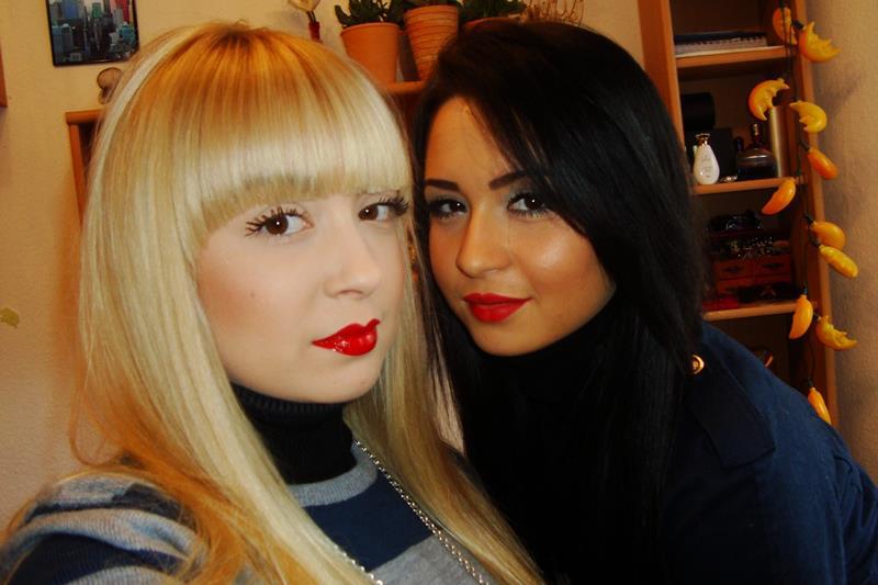 Isa si Lisa, intr-o fotografie de acum cativa ani