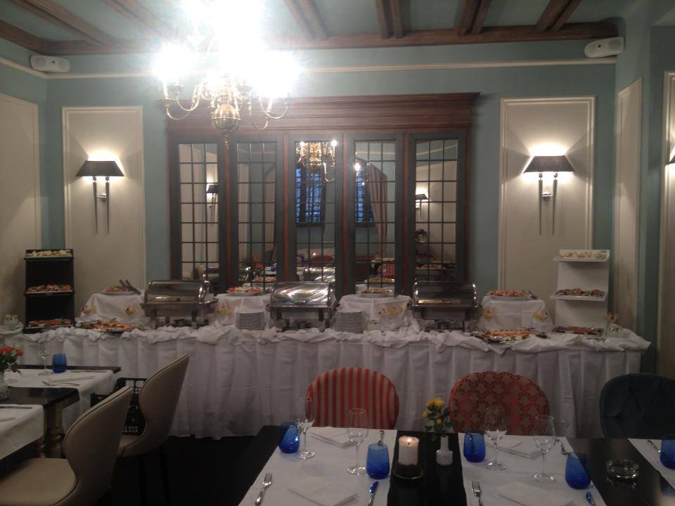 Masa va fi una restransa, intrucat Lucian Bute va face o petrecere mare pe 15 iunie, la Galati, cu ocazia cununiei religioase