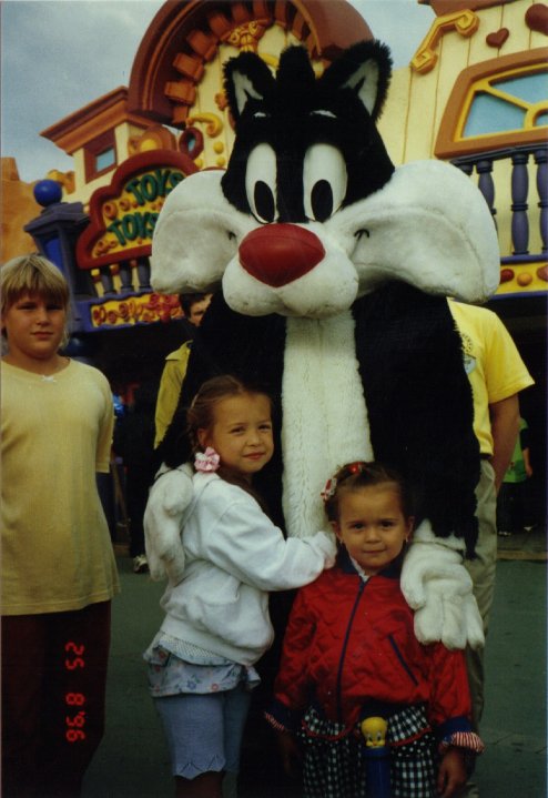 Cele doua surori inainte sa cunoasca celebritatea