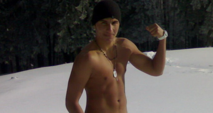 Mario Balint s-a pozat la bustul gol(foto:facebook.com)