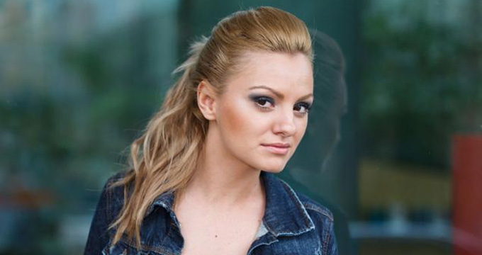 alexandra stan