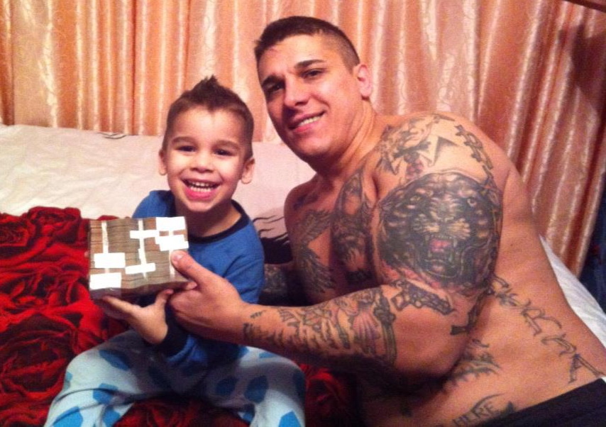 Adrian Corduneanu isi pregateste fiul pentru