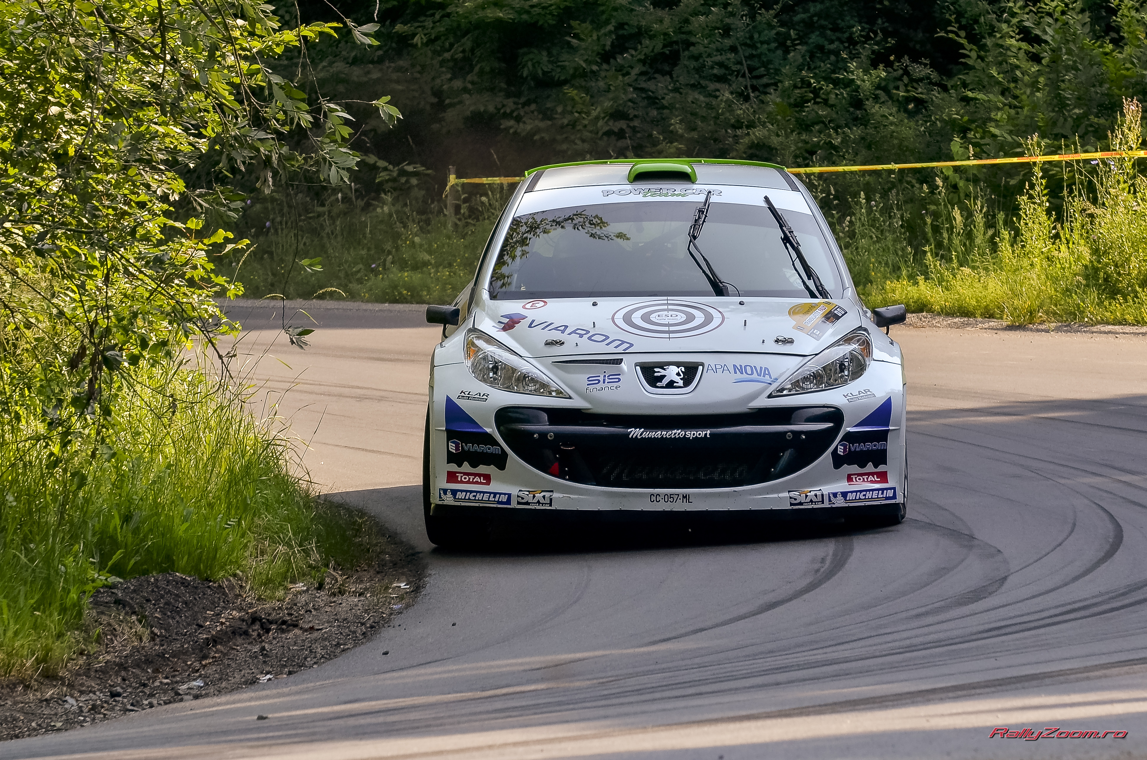 Denisa tot dadea drumul al stergatoare